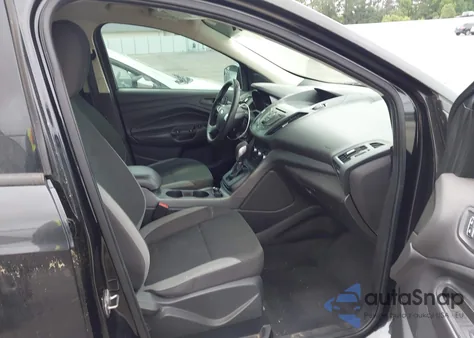 2014 Ford Escape S from USA, damaged, VIN 1FMCU0F7XEUC01325